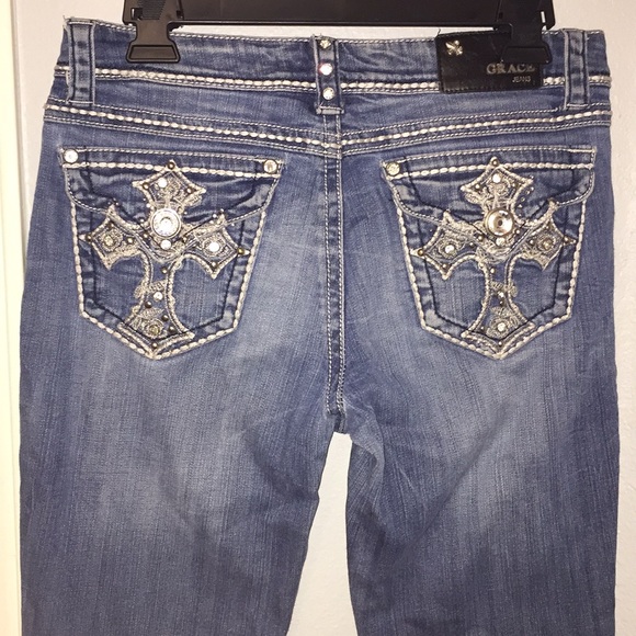 Grace in LA Jeans - Picture 4 of 7